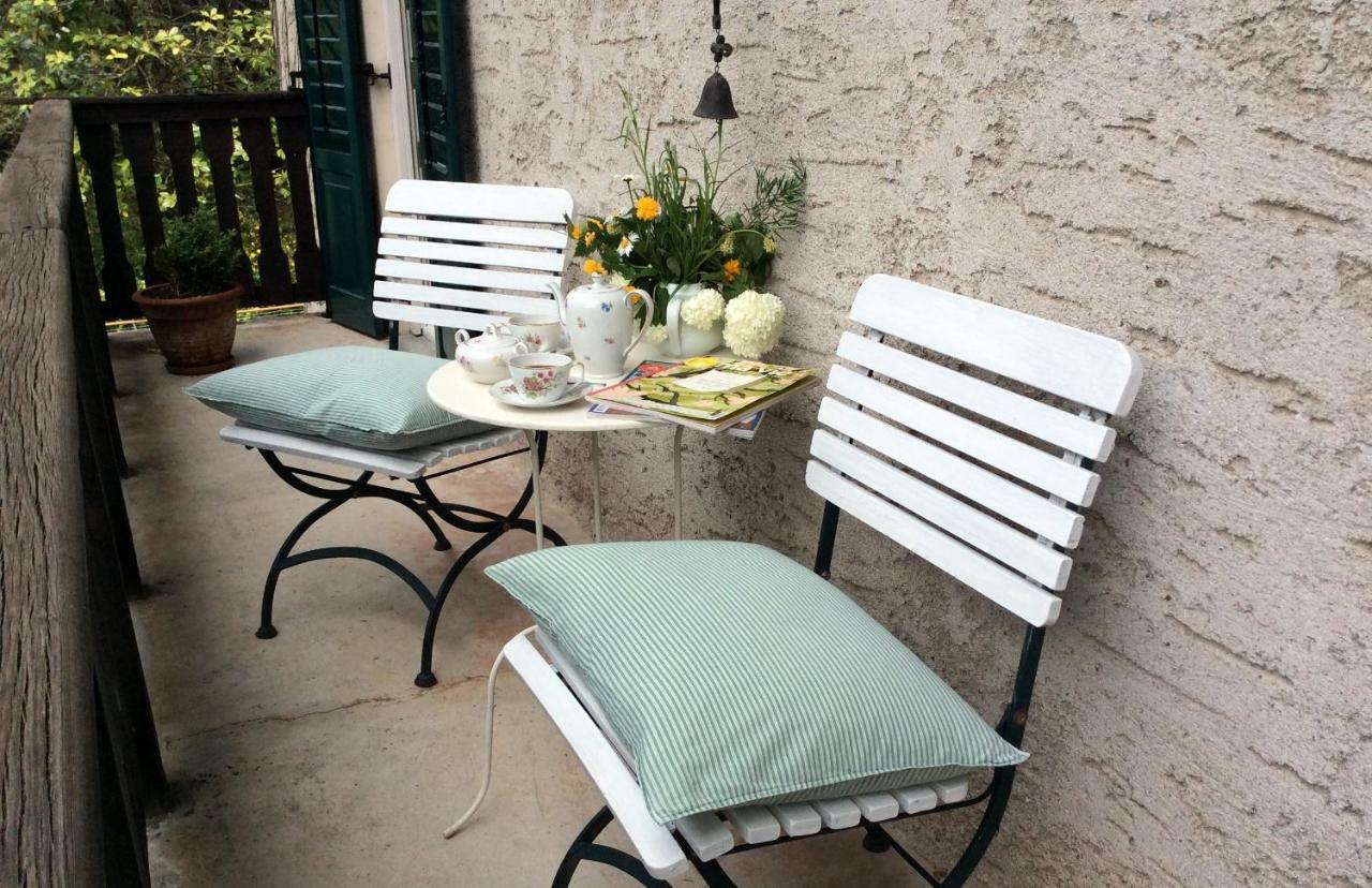 Apartment Im Garten 9 Гаргаццоне Екстер'єр фото